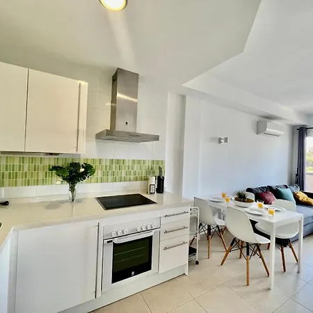 Large Terrace Sea & Mountain Benalbeach 아파트 베날마데나코스타